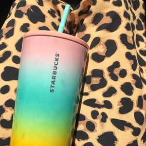 RAINBOW OMBRÉ STARBUCKS CUP